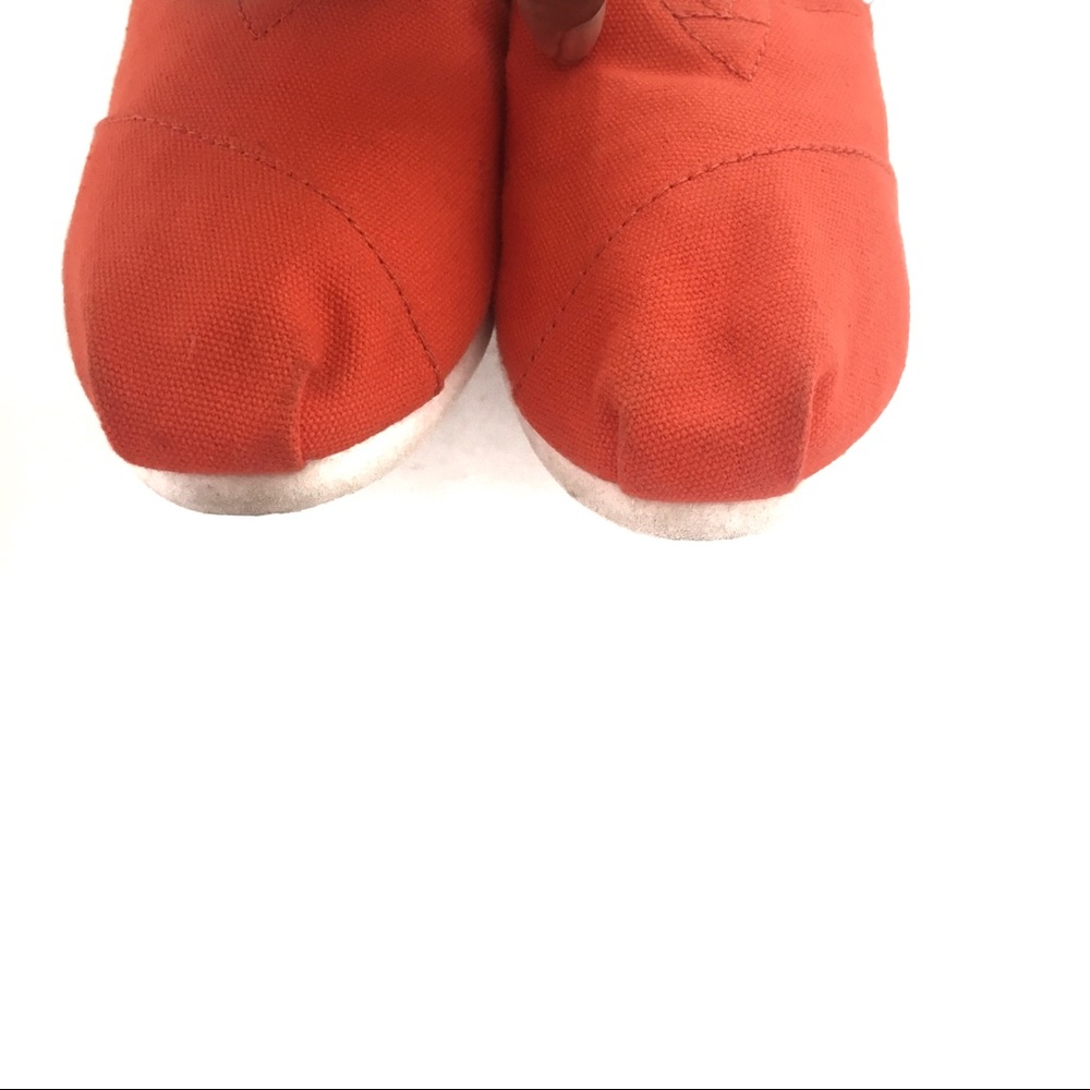Toms Red and Blue Size 8 W - Picture 4 of 6